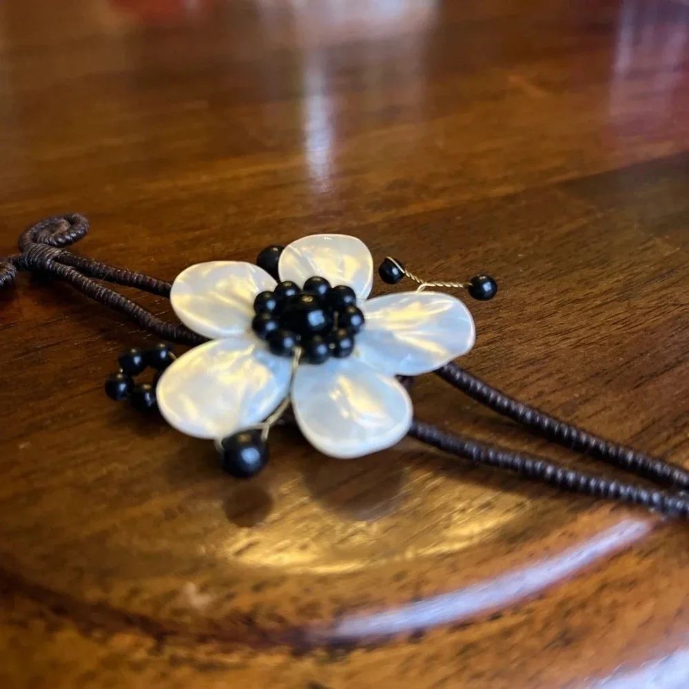 Womens BRACELET HANDCRAFTED NATURAL STONE FLOWER Mother Pearl Gift Birthday Chic